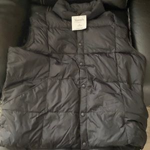 Lands’ End puffer vest brand new
